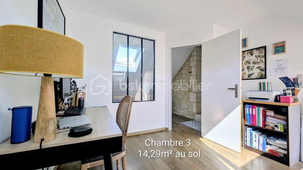 EXCLUSIVITE

Découvrez cette magnifique maison de 1800, récemment rénovée (2023), située à Luc-sur-Mer. 

Alliant charme ancien et confort moderne, elle offre une vie paisible à quelques minutes de la mer. 

Parfaitement agencée sur trois niveaux, cette maison offre 155 m² d'espace ( 166 au sol ) avec six pièces accueillantes comprenant quatre chambres, une salle d'eau et une salle de bain.

Au rez-de-chaussée, profitez d'un séjour chaleureux avec cheminée et une cuisine moderne parfaitement équipée. 

L'agencement soigné et les matériaux de qualité  confèrent à l'ensemble un confort optimal,  (un bon diagnostic énergétique en  C )  agrémenté par un chauffage individuel au gaz. 

Le calme et l'absence de vis-à-vis complètent cette atmosphère sereine.

  Notez par ailleurs que cette demeure est très ensoleillée grâce à son orientation sud où les bains de soleils en terrasse seront de rigueur !
A moins que vous ne préfériez vous prélasser dans le jardin toujours exposé sud. 

Le gros plus, une maison en pierre d'environ 70m² à restaurer pour accueillir les amis où avoir un apport financier supplémentaire en louant. 
Déjà une pièce (avec salle d'eau et wc) fonctionnelle.

Dans un quartier paisible, vous pourrez vous stationner dans la cour ou dans le garage de 30m².

Côté commodités, cette maison à fort potentiel est située non loin des écoles, commerces et services essentiels. 

Sa taxe foncière annuelle s'élève à 1300€. 
 
Pour résumer :
Maison principale 155m²
4 chambres (en étage et dont une suite parentale spacieuse sous combles)
1 salle d'eau 
1 salle de bain
1 wc par niveau
45m² de pièce de vie
Cuisine A/E séparée 
1 garage 30m²
2 ateliers de 14² chacun
1 maison a restaurer d'environ 70m²
Jardin, terrasse.

En vente et prête à vous accueillir, c'est un véritable coup de cœur à visiter sans tarder! 
Contactez Nathalie Demarquay pour plus d'informations.