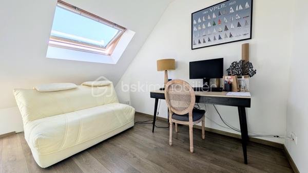 EXCLUSIVITE

Découvrez cette magnifique maison de 1800, récemment rénovée (2023), située à Luc-sur-Mer. 

Alliant charme ancien et confort moderne, elle offre une vie paisible à quelques minutes de la mer. 

Parfaitement agencée sur trois niveaux, cette maison offre 155 m² d'espace ( 166 au sol ) avec six pièces accueillantes comprenant quatre chambres, une salle d'eau et une salle de bain.

Au rez-de-chaussée, profitez d'un séjour chaleureux avec cheminée et une cuisine moderne parfaitement équipée. 

L'agencement soigné et les matériaux de qualité  confèrent à l'ensemble un confort optimal,  (un bon diagnostic énergétique en  C )  agrémenté par un chauffage individuel au gaz. 

Le calme et l'absence de vis-à-vis complètent cette atmosphère sereine.

  Notez par ailleurs que cette demeure est très ensoleillée grâce à son orientation sud où les bains de soleils en terrasse seront de rigueur !
A moins que vous ne préfériez vous prélasser dans le jardin toujours exposé sud. 

Le gros plus, une maison en pierre d'environ 70m² à restaurer pour accueillir les amis où avoir un apport financier supplémentaire en louant. 
Déjà une pièce (avec salle d'eau et wc) fonctionnelle.

Dans un quartier paisible, vous pourrez vous stationner dans la cour ou dans le garage de 30m².

Côté commodités, cette maison à fort potentiel est située non loin des écoles, commerces et services essentiels. 

Sa taxe foncière annuelle s'élève à 1300€. 
 
Pour résumer :
Maison principale 155m²
4 chambres (en étage et dont une suite parentale spacieuse sous combles)
1 salle d'eau 
1 salle de bain
1 wc par niveau
45m² de pièce de vie
Cuisine A/E séparée 
1 garage 30m²
2 ateliers de 14² chacun
1 maison a restaurer d'environ 70m²
Jardin, terrasse.

En vente et prête à vous accueillir, c'est un véritable coup de cœur à visiter sans tarder! 
Contactez Nathalie Demarquay pour plus d'informations.