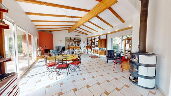 A VENDRE - Maison de 205m² à MONTOISON (26800)
