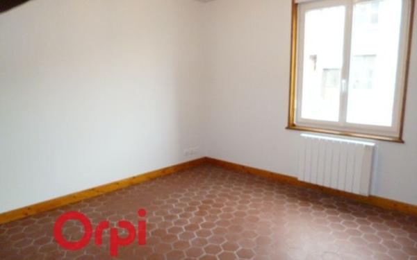 Appartement à louer    4 pièces •  Brionne