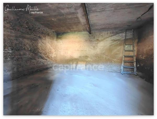 Maison à vendre 4 pièces pour 80m² rénovée et meublée à LAMALOU LES BAINS