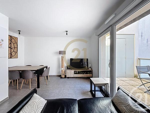 Appartement F3 à vendre  3 pièces - 61,15 m2 PIERRE BENITE - 69