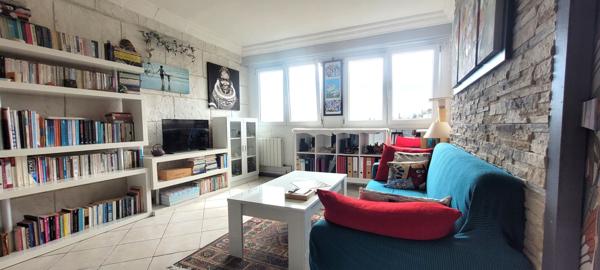 Appartement Grasse 3 pièces, parking, vue dégagée