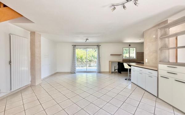 Maison à vendre    4 pièces •  Saint-Médard-en-Jalles