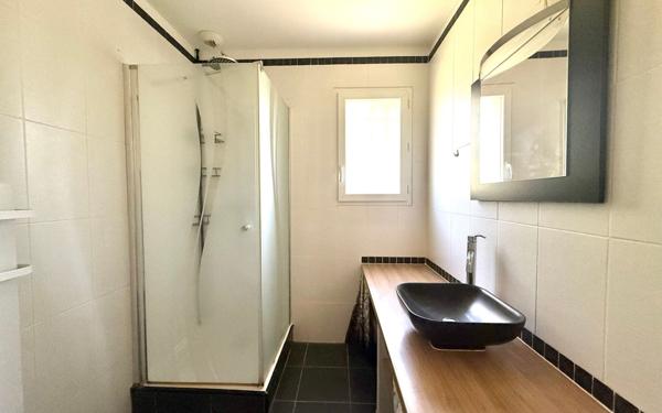 Maison à vendre    4 pièces •  Saint-Médard-en-Jalles