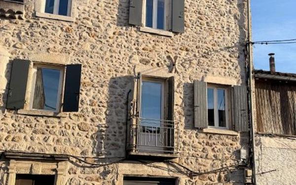 Appartement à vendre    4 pièces • 108 m2 Rosières