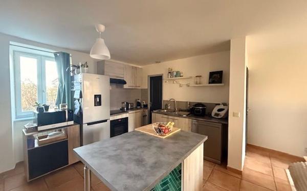 Appartement à vendre    4 pièces • 108 m2 Rosières