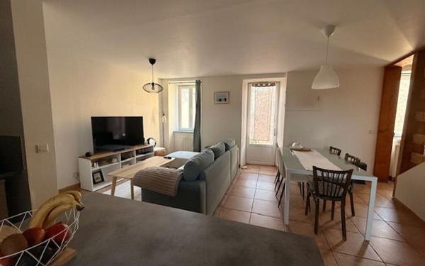 Appartement à vendre    4 pièces • 108 m2 Rosières