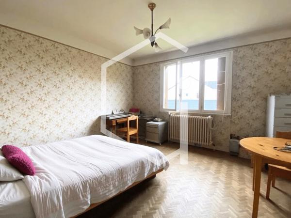 Maison 5 pièce(s) 4 chambre(s) 147 m²