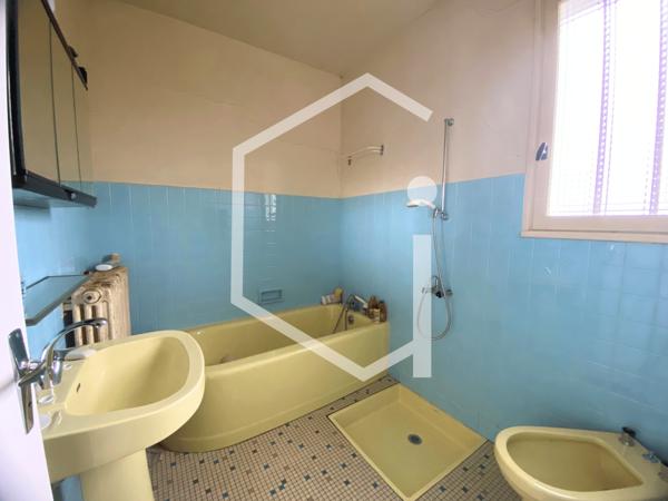 Maison 5 pièce(s) 4 chambre(s) 147 m²