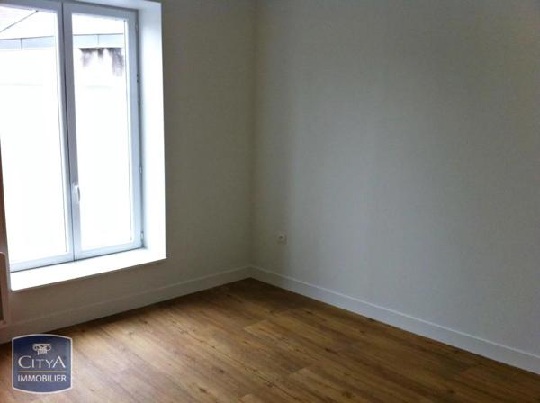 Appartement à louer 5 pièces 122m²