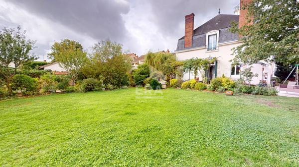 Maison de Maître à vendre ? Cosne-Cours-sur-Loire 9 pièce(s) 228 m2