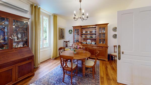 Maison de Maître à vendre ? Cosne-Cours-sur-Loire 9 pièce(s) 228 m2