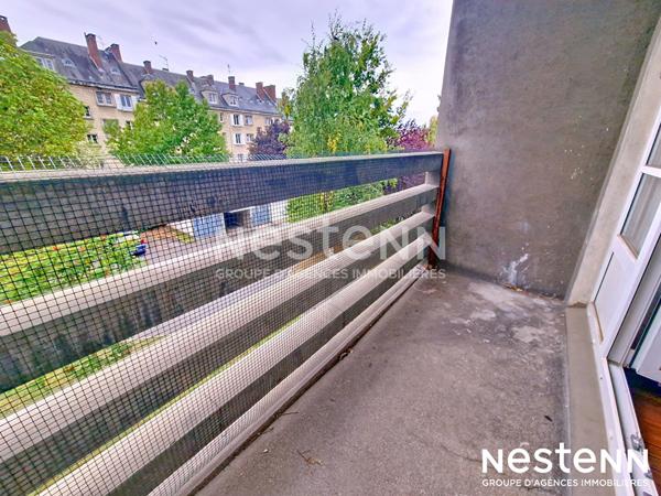 À vendre appartement 4 pièces de 80m² proche gare à Saint Cyr l'École