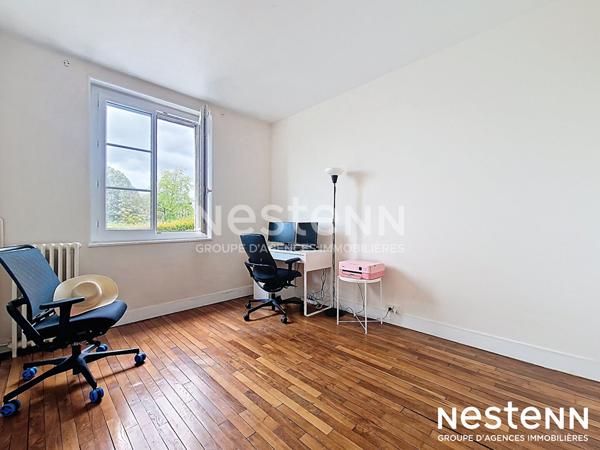 À vendre appartement 4 pièces de 80m² proche gare à Saint Cyr l'École