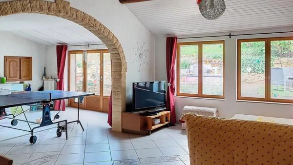 Maison de village de 240m² sur terrain de 9 ares environ