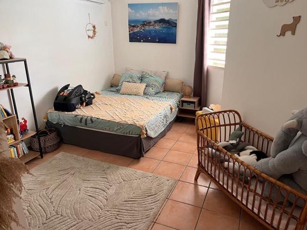 Maison T5 avec grande mezzanine, piscine et terrasse, en EXCLUSIVITE