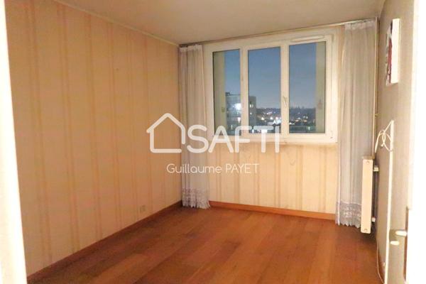 APPARTEMENT F4 83 m² AVEC VUE MAGNIFIQUE, SITUE 5 mn seulement à pied du TRAMWAY T12 DU GRAND PARIS !!!