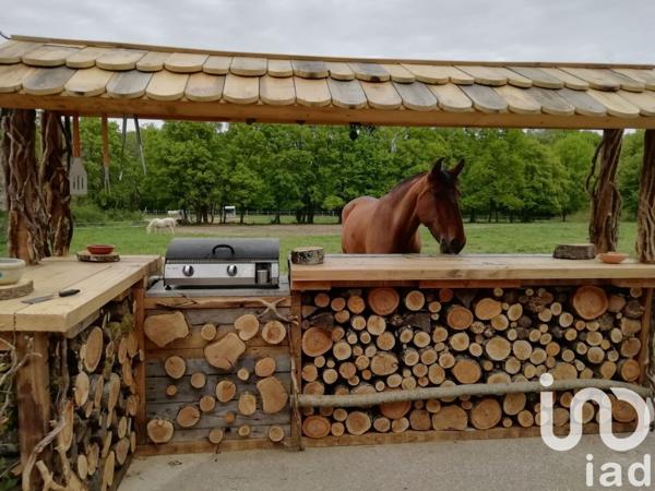 Longère 7 pièces de 207 m² à Les Bordes (89500)