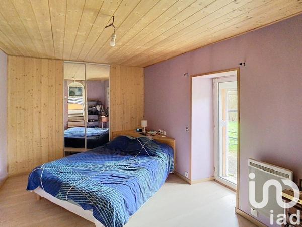 Longère 7 pièces de 207 m² à Les Bordes (89500)