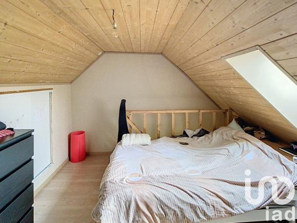 Longère 7 pièces de 207 m² à Les Bordes (89500)