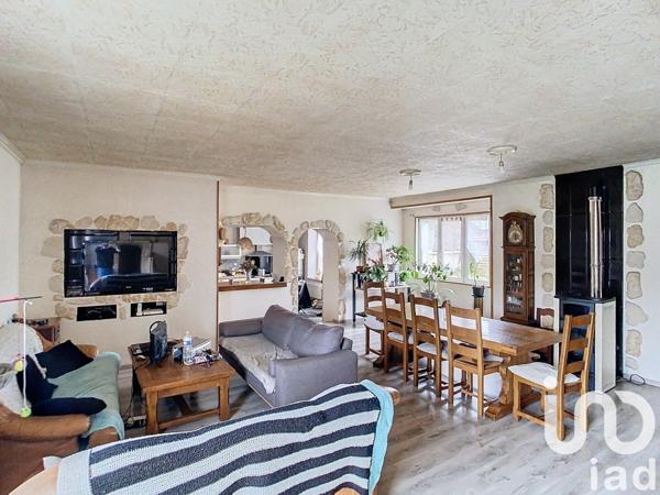 Longère 7 pièces de 207 m² à Les Bordes (89500)