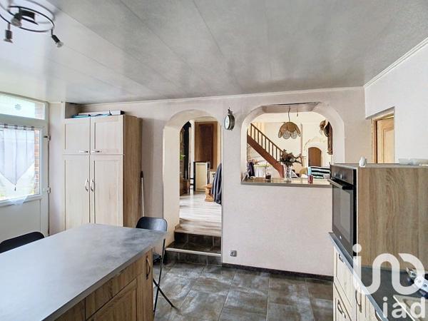 Longère 7 pièces de 207 m² à Les Bordes (89500)