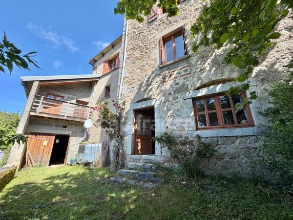 MAISON DE VILLAGE DE 110 M2, TERRAIN DE 3 476 M2, 4 CHAMBRES, DOUBLE GARAGE DE 62 M2, GARAGE, ATELIERS, CAVE VOÛTÉE, TF 251€