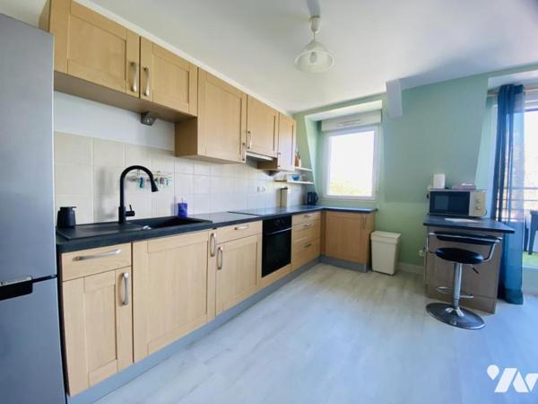 Superbe T3 dernier étage avec terrasse de 24 m² – Plescop / 10 min de Vannes