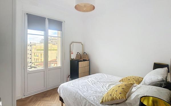 Appartement à vendre    3 pièces • 56,13 m2 Juan-les-Pins - Antibes