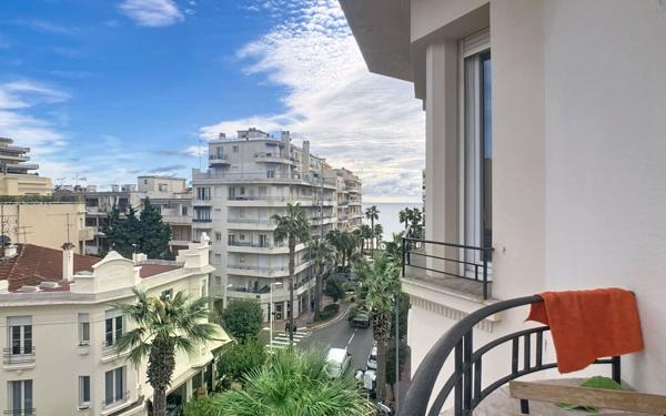 Appartement à vendre    3 pièces • 56,13 m2 Juan-les-Pins - Antibes
