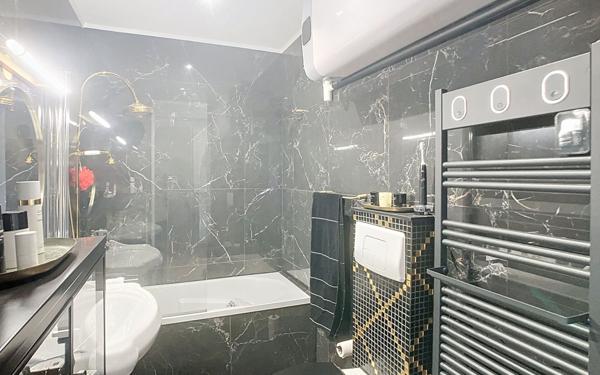 Appartement à vendre    3 pièces • 56,13 m2 Juan-les-Pins - Antibes