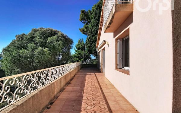 Maison à vendre    6 pièces •  Toulon