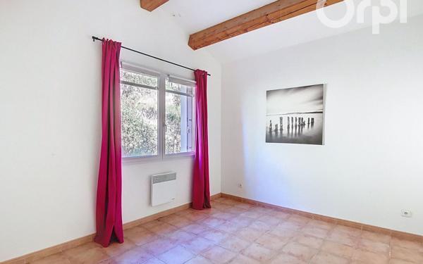 Maison à vendre    6 pièces •  Toulon