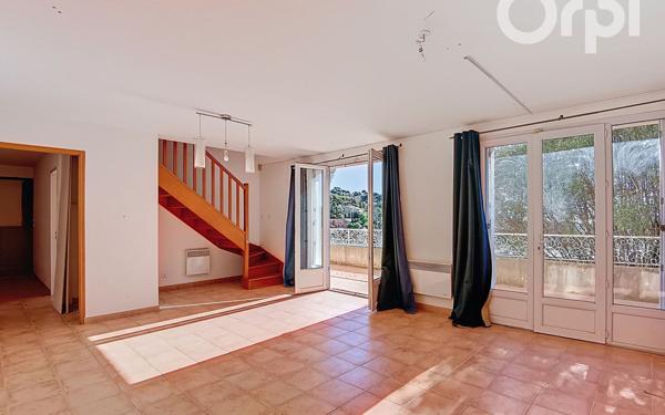 Maison à vendre    6 pièces •  Toulon