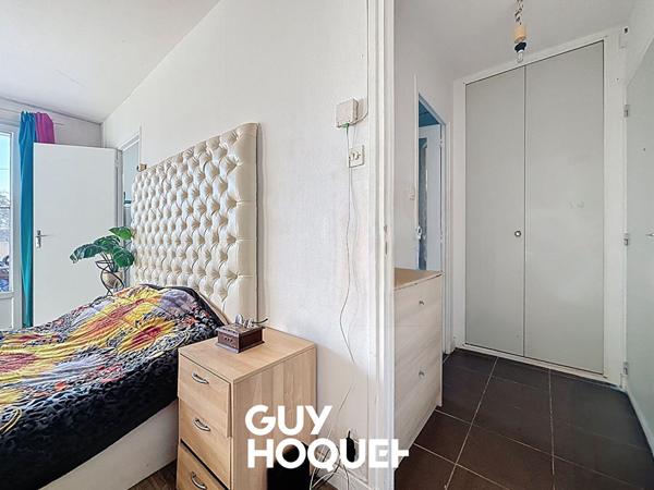 Studio 29 m² + Balcon, Cave et Parking libre - 71000 MACON