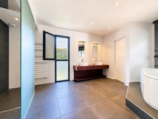 Vente Maison contemporaine Anglet 8 Pièces 390 m²