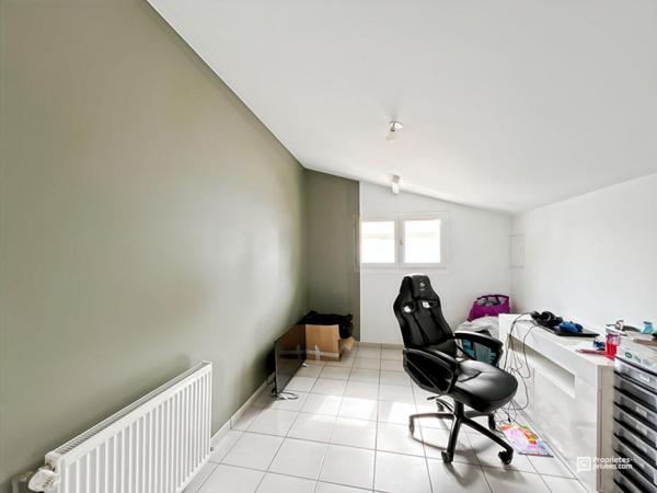 Maison familiale rénovée 4 chambres, piscine - Quartier calme à Saint-Médard-en-Jalles