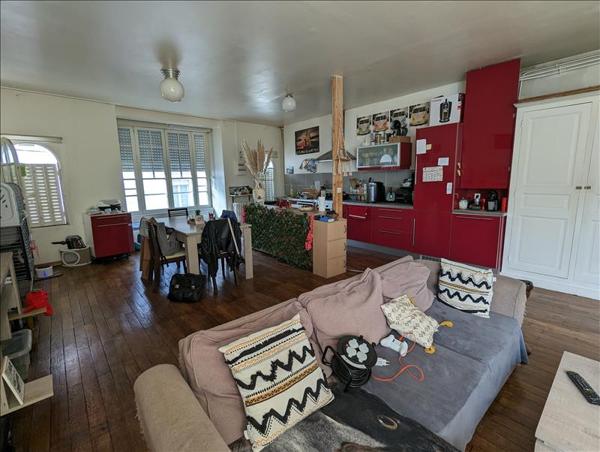 Immeuble à vendre |  Langeais |  275 m²