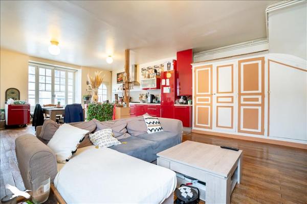Immeuble à vendre |  Langeais |  275 m²