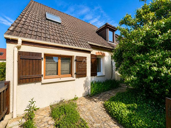 Maison Conflans Sainte Honorine 6 pièce(s) 100 m2 378 500 € **  - Référence  8255