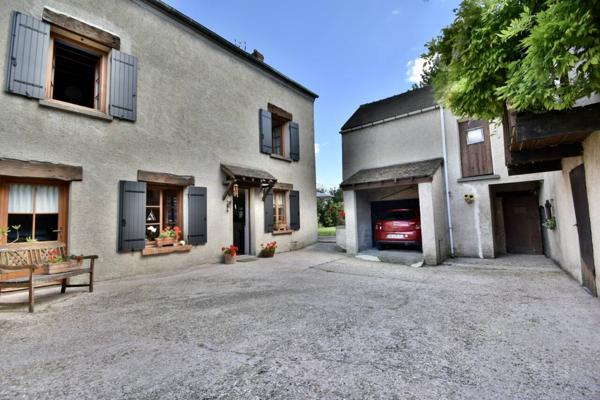 Maison à vendre 6 pièces de 205 m²
