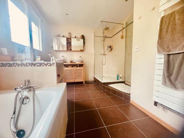 Maison familiale dans lotissement