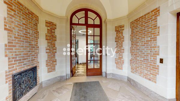 Maison
         21 pièces
        - 1130 m² Bien prestige 1 995 000 € *