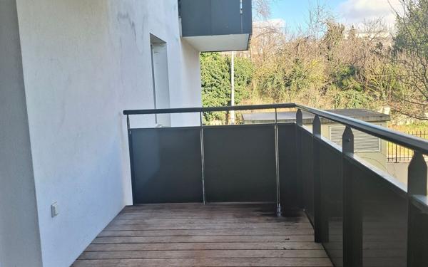 Appartement à vendre    1 pièce • 32,35 m2 Vénissieux