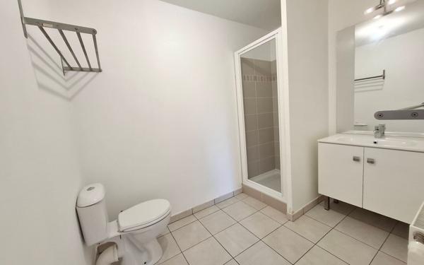 Appartement à vendre    1 pièce • 32,35 m2 Vénissieux