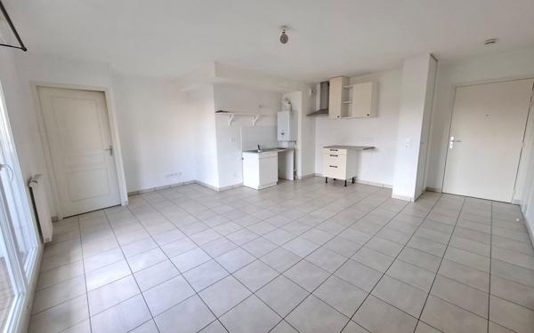 Appartement à vendre    1 pièce • 32,35 m2 Vénissieux