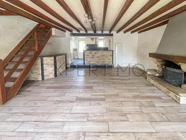 Saint-Lyphard (44410) Maison en centre ville avec garage sur un terrain de 410 m².