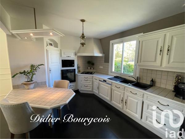 Maison 8 pièces de 185 m² à Valence (26000)