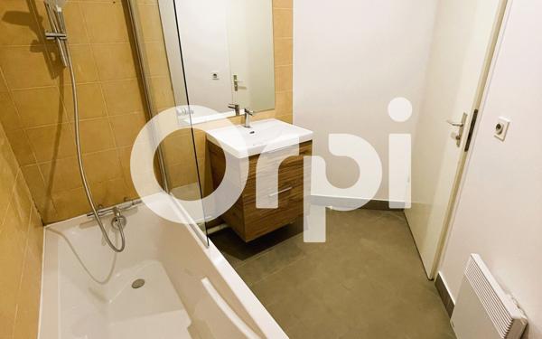 Appartement à vendre    3 pièces • 77,98 m2 Antony